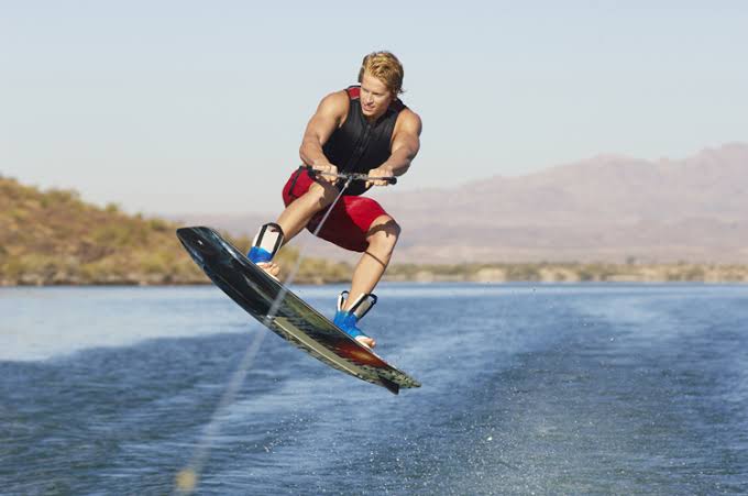 15 minuti di wakeboard a sharm el sheikh